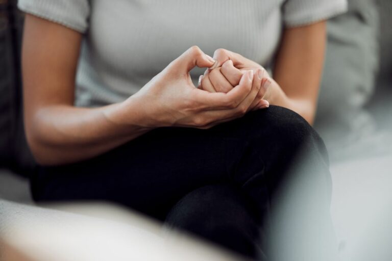 what-are-anxiety-tics-types-triggers-and-treatment